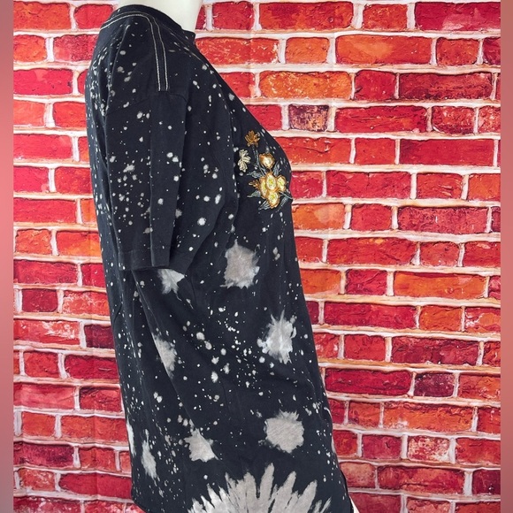 Affliction Women’s T-Shirt distressed - Picture 3 of 8